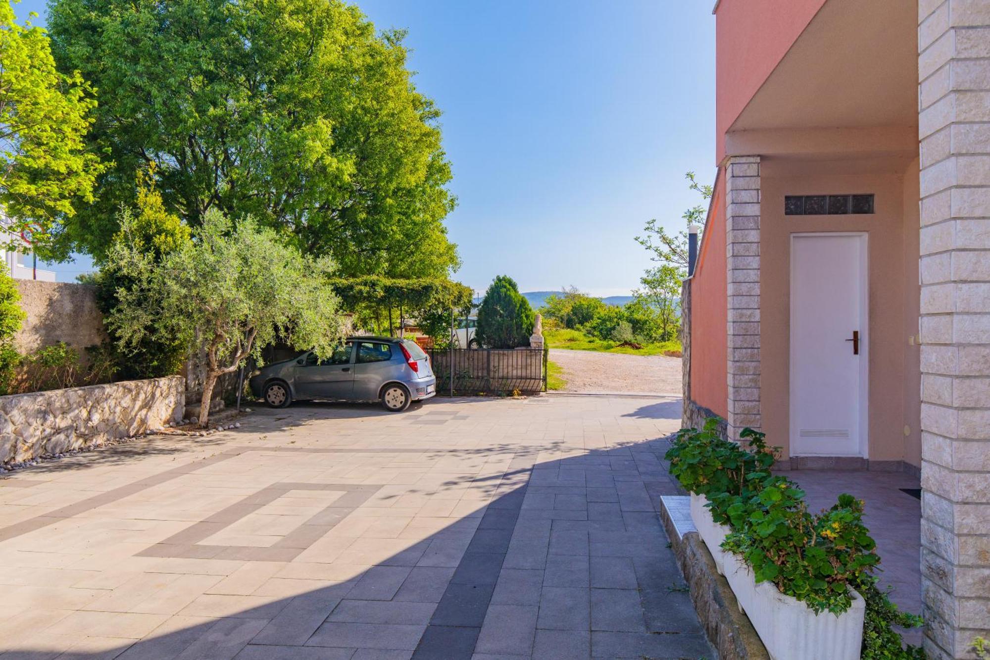 Apartment Todor Krk Town Exterior foto